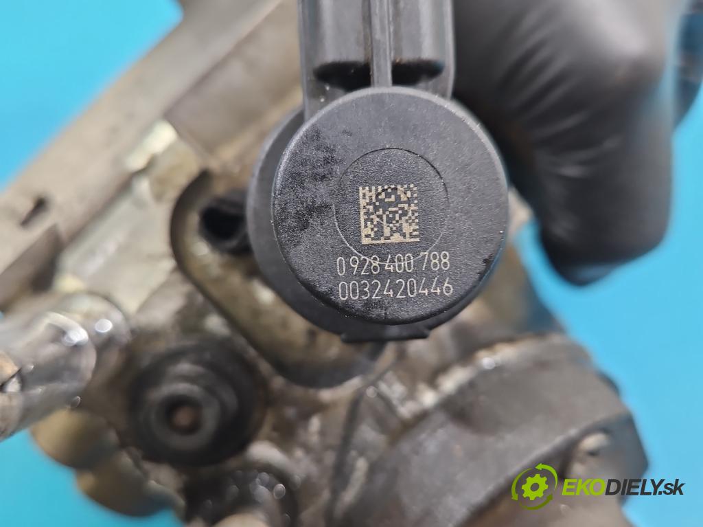 Peugeot 308 I 2007-2013 1.6 hdi 92 hp manual 68 kW 1560 cm3 5- čerpadlo vstřikovací 0445010516 (Vstřikovací čerpadlo)