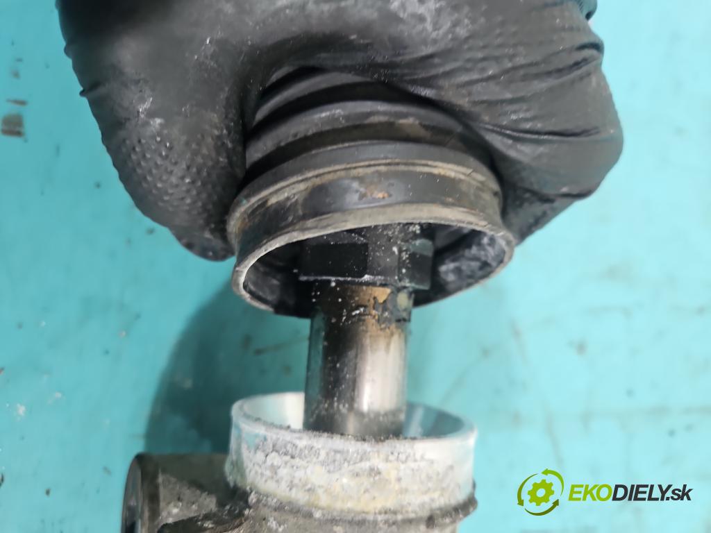 Toyota Auris I 2006-2013 2.0 D4D 126 HP manual 93 kW 1998 cm3 5- Ozubené kolo: volant