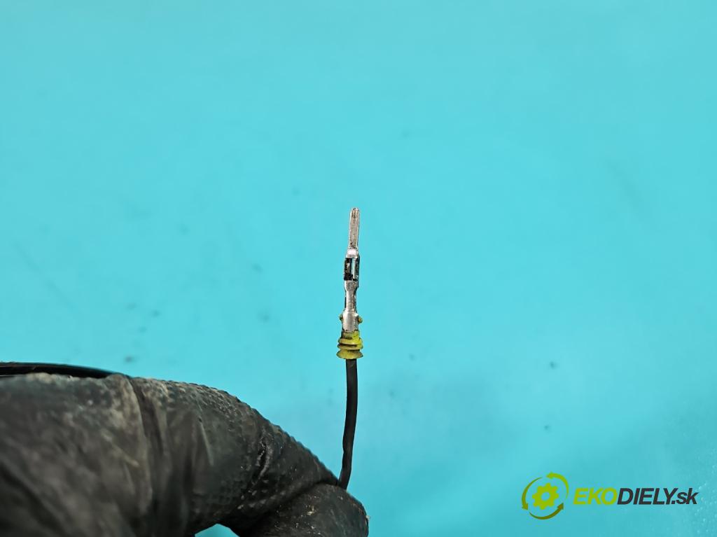 Nissan Micra K12 2003-2010 1.4 16V 88 hp manual 65 kW 1386 cm3 3- Kompresor: klíma  (Kompresor klimatizace)