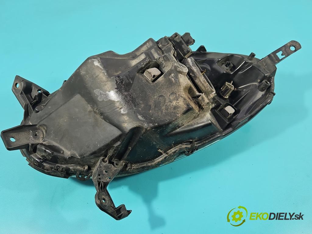 Nissan Micra K12 2003-2010 1.4 16V 88 hp manual 65 kW 1386 cm3 3- světlo pravý 26010AX705 (Pravé přední světlo)