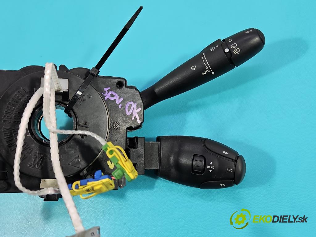 Peugeot 307 1.6 hdi 109 HP manual 80 kW 1560 cm3 5- prepínač komplex: 96605592XT (Prepínacie páčky pod volantom)