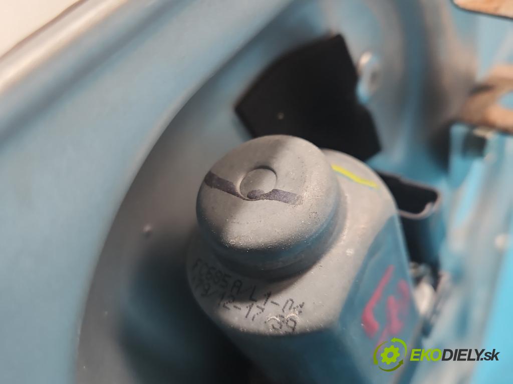 Nissan Qashqai I J10 2006-2013 1.6 16V HR16DE: 117 HP manual 86 kW 1598 cm3 5- mechanizmus okna predné ľavý