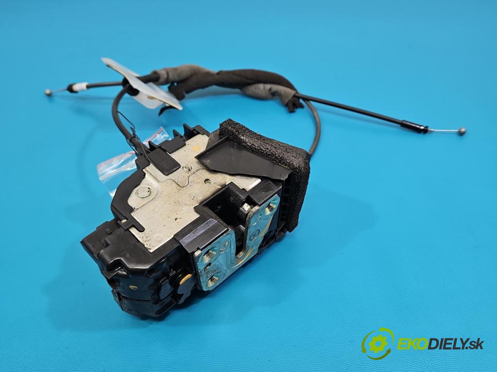 Nissan Qashqai I J10 2006-2013 1.6 16V 117 HP manual 86 kW 1598 cm3 5- zámok predné pravý 