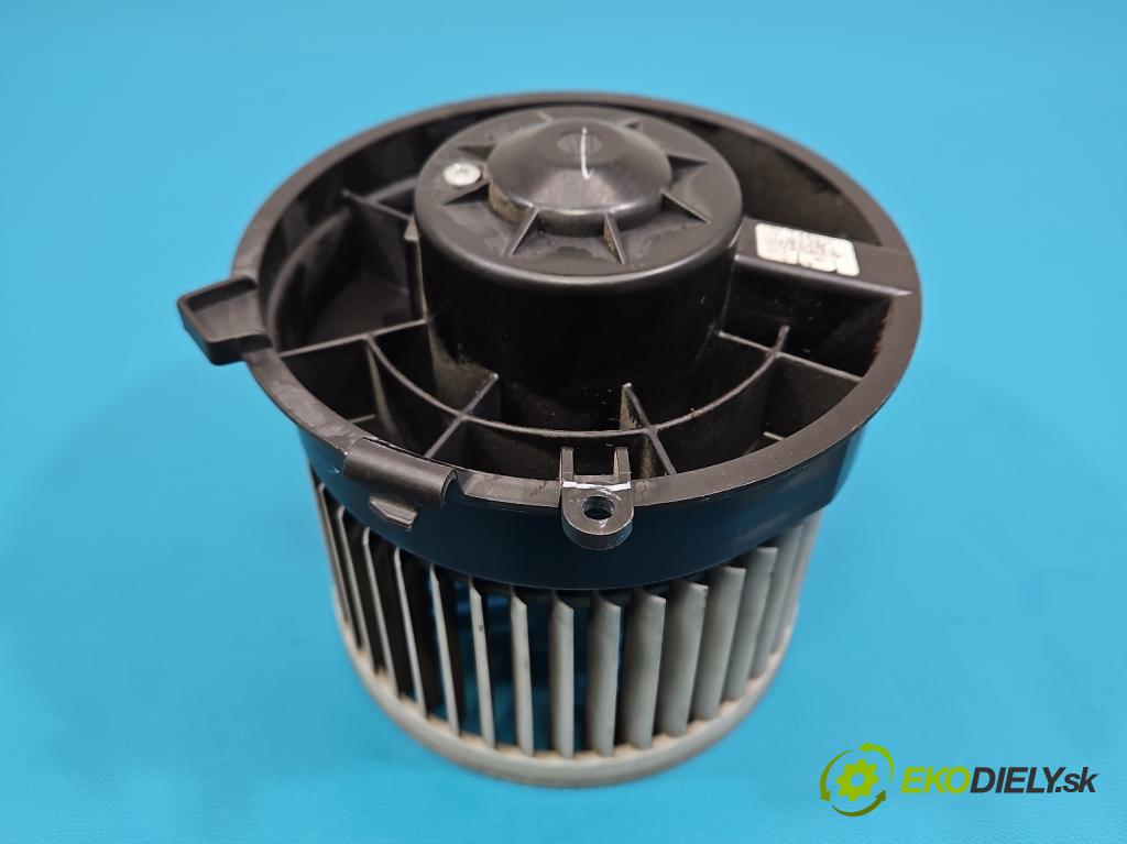 Nissan Qashqai I J10 2006-2013 1.6 16V 117 hp manual 86 kW 1598 cm3 5- ventilátor vzduchu 