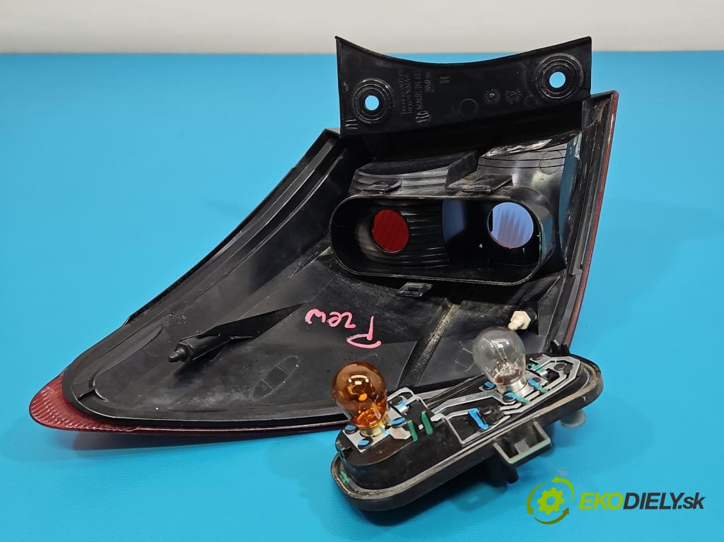 Nissan Qashqai I J10 2006-2013 1.6 16V HR16DE: 117 hp manual 86 kW 1598 cm3 5- světlo zadní pravé  (Klika dveří ostatní)