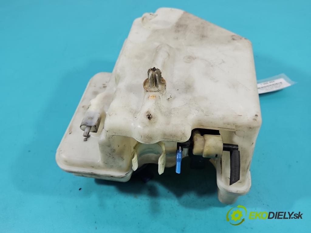 Mercedes B W245 2005-2011 2.0 CDI 109 HP manual 80 kW 1992 cm3 5- nádržka tekutina: ostrekovačov 1698690220