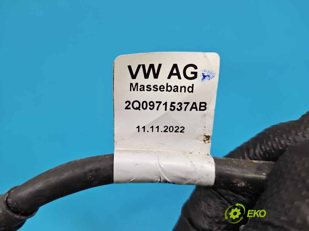 Skoda Kamiq 1.0 TSI 116 HP automatic 85 kW 999 cm3 5- Zväzok: akumulatora 2Q0971537AB