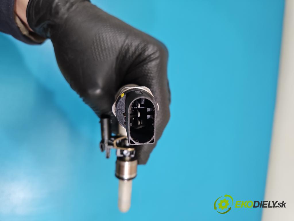 Skoda Kamiq 1.0 TSI 116 HP automatic 85 kW 999 cm3 5- vstrek 026150007B (Vstrekovač paliva)