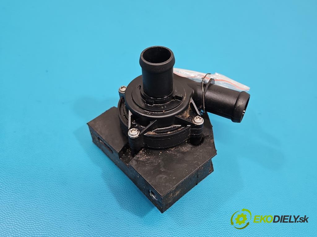 Skoda Kamiq 1.0 TSI 116 hp automatic 85 kW 999 cm3 5- čerpadlo oběh: vody 5Q0965567N