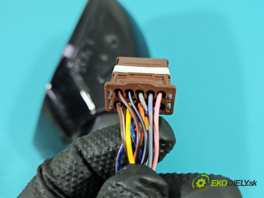 Peugeot 508 II 2018- 1.6 224hp automatic 165 kW 1598 cm3 5- zrkadlo pravé 58P49APS9 (Kľučka dverí ostatné)