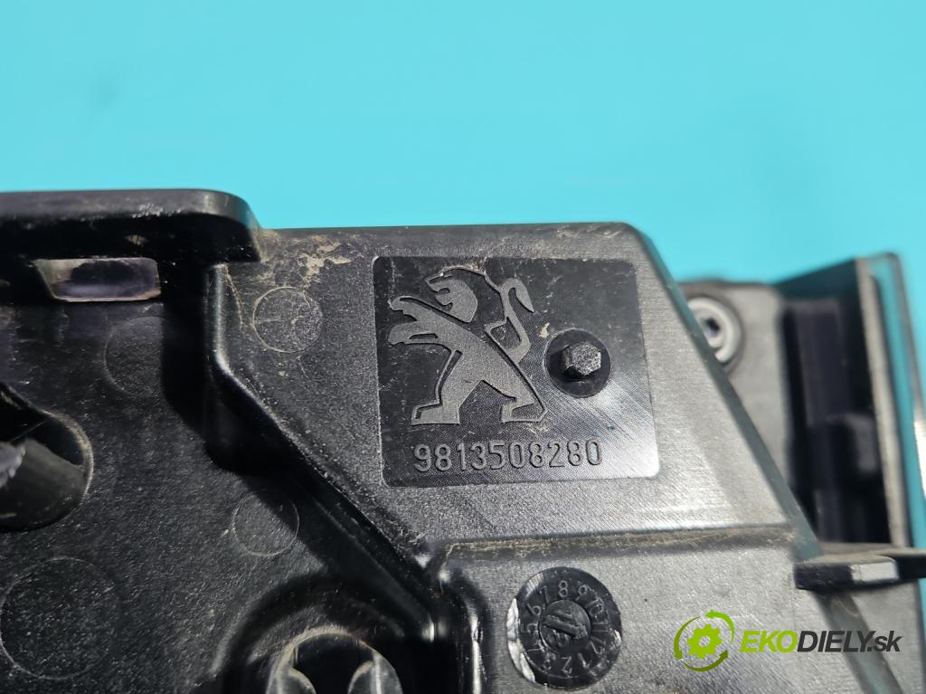Peugeot 508 II 2018- 1.6 224hp automatic 165 kW 1598 cm3 5- svetlo / reflektor zadné ľavé 9813508280 (Kľučka dverí ostatné)