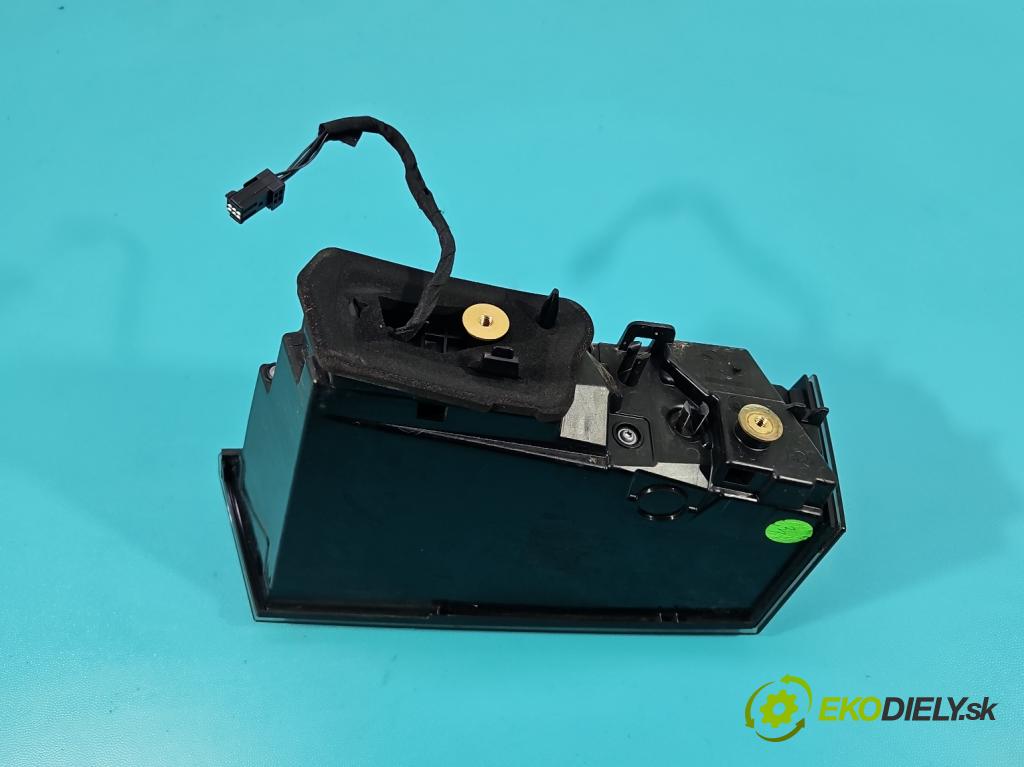 Peugeot 508 II 2018- 1.6 224hp automatic 165 kW 1598 cm3 5- svetlo / reflektor zadné ľavé 9813508280 (Kľučka dverí ostatné)