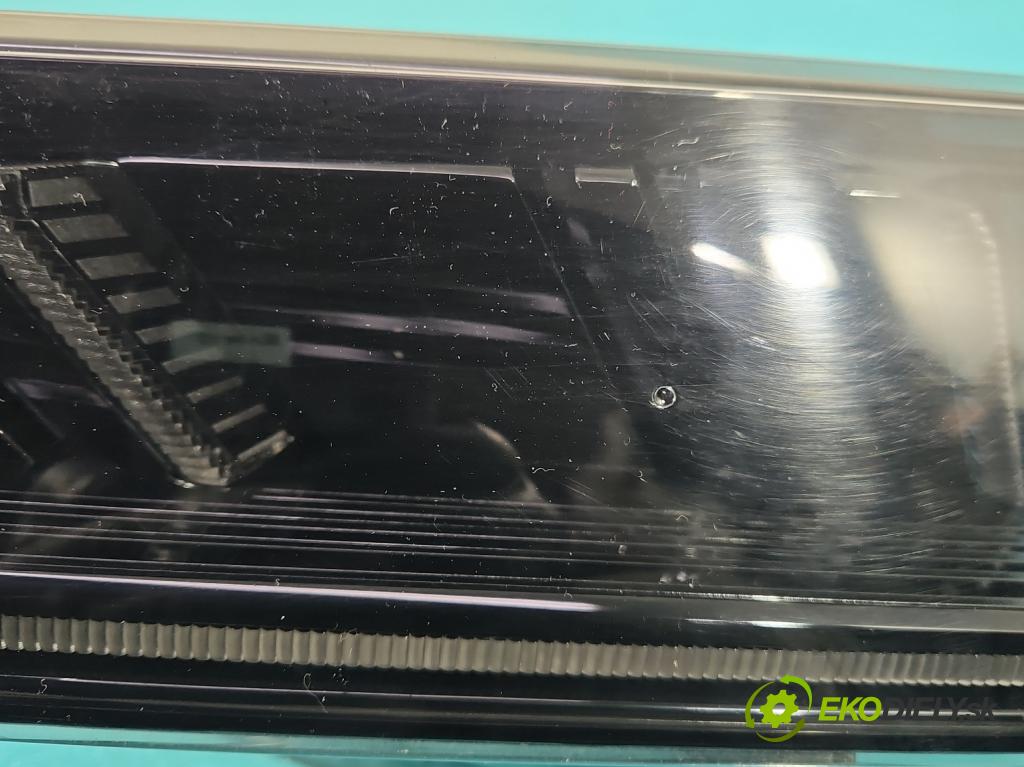 Peugeot 508 II 2018- 1.6 224 hp automatic 165 kW 1598 cm3 5- světlo zadní pravé 9813508180 (Klika dveří ostatní)