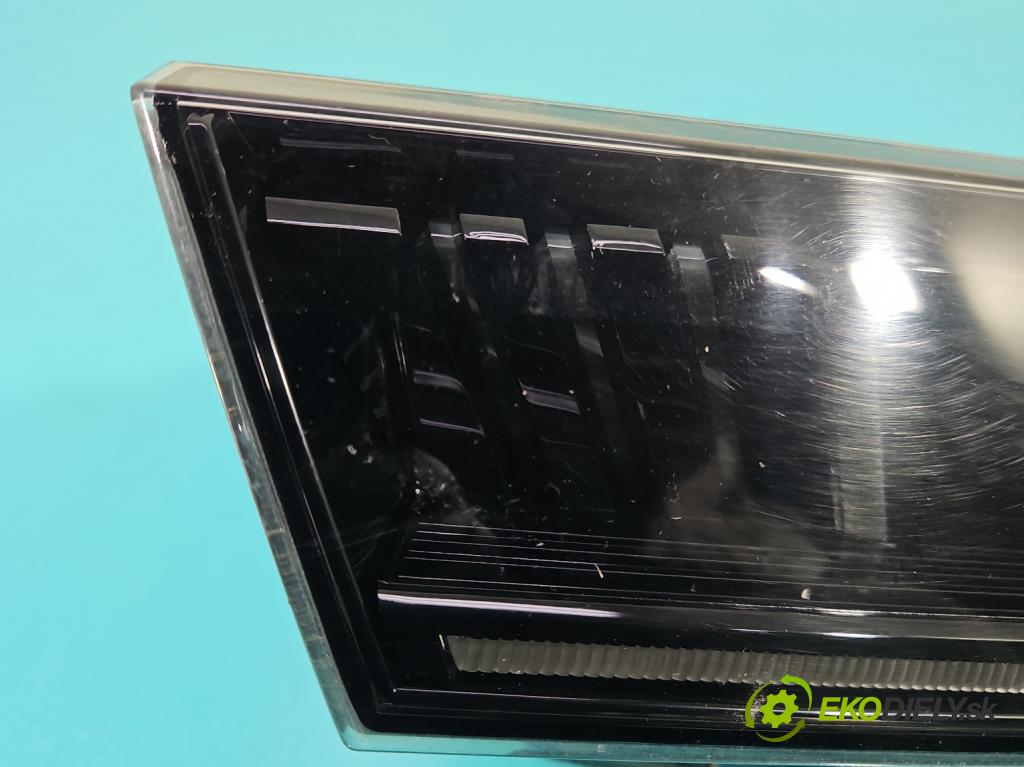 Peugeot 508 II 2018- 1.6 224 hp automatic 165 kW 1598 cm3 5- světlo zadní pravé 9813508180 (Klika dveří ostatní)