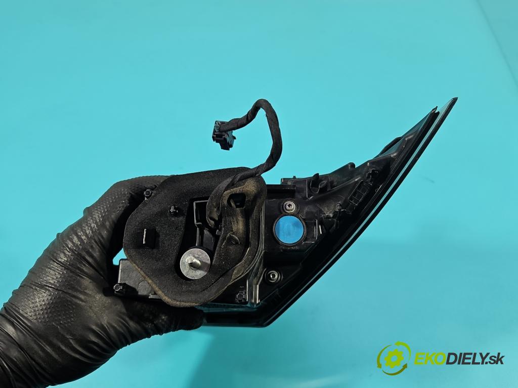 Peugeot 508 II 2018- 1.6 224 hp automatic 165 kW 1598 cm3 5- světlo zadní pravé 9813508480 (Klika dveří ostatní)