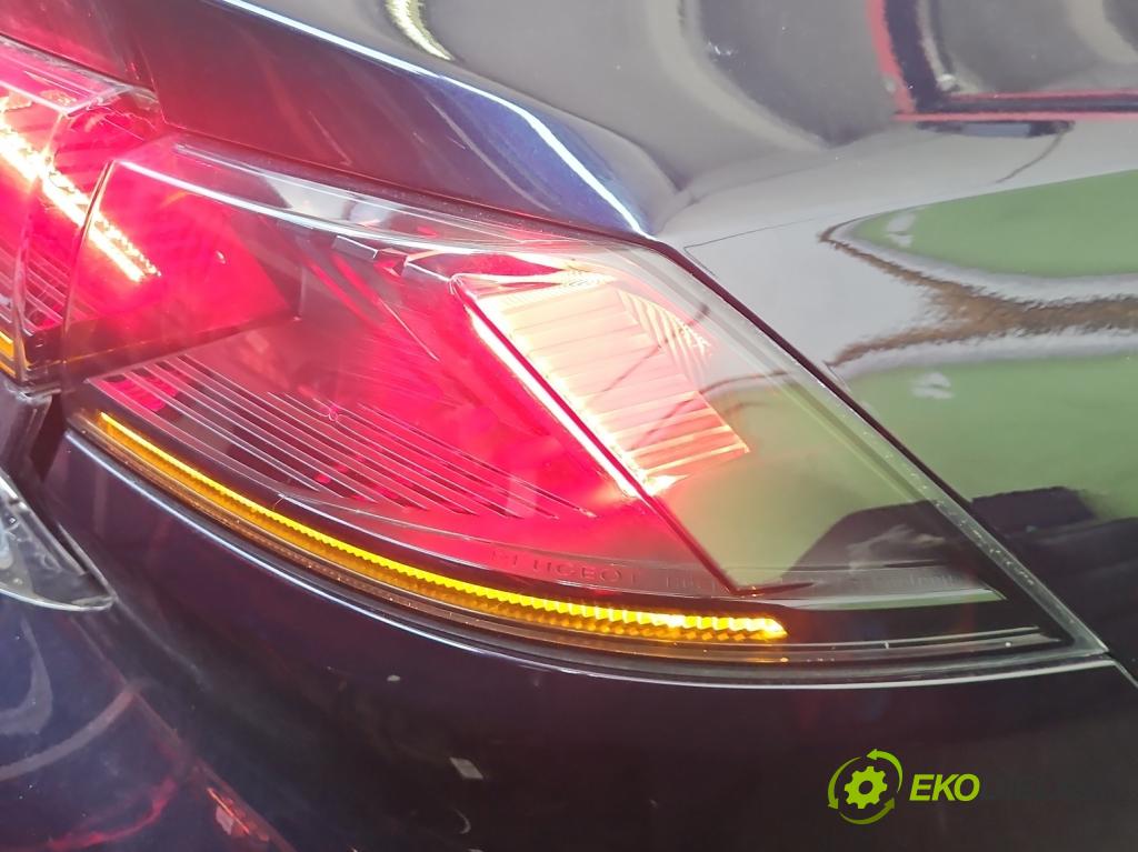 Peugeot 508 II 2018- 1.6 224 hp automatic 165 kW 1598 cm3 5- světlo zadní pravé 9813508480 (Klika dveří ostatní)