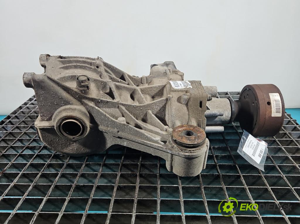 Volvo S90 II 2016- 2.0 T 320KM automatic 235 kW 1969 cm3 4- Most: zadní: P1216684