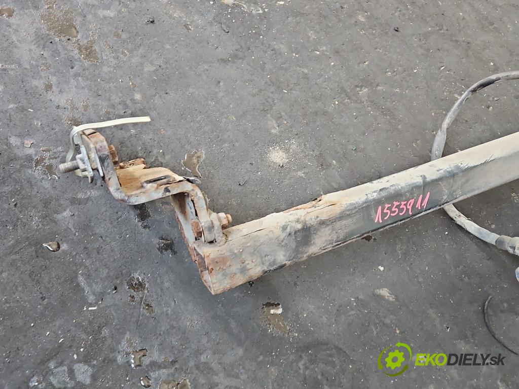 Nissan Qashqai I J10 2006-2013 1.6 16V 117 HP manual 86 kW 1598 cm3 5- Hák: vlečení:  (Ťažné zariadenie)