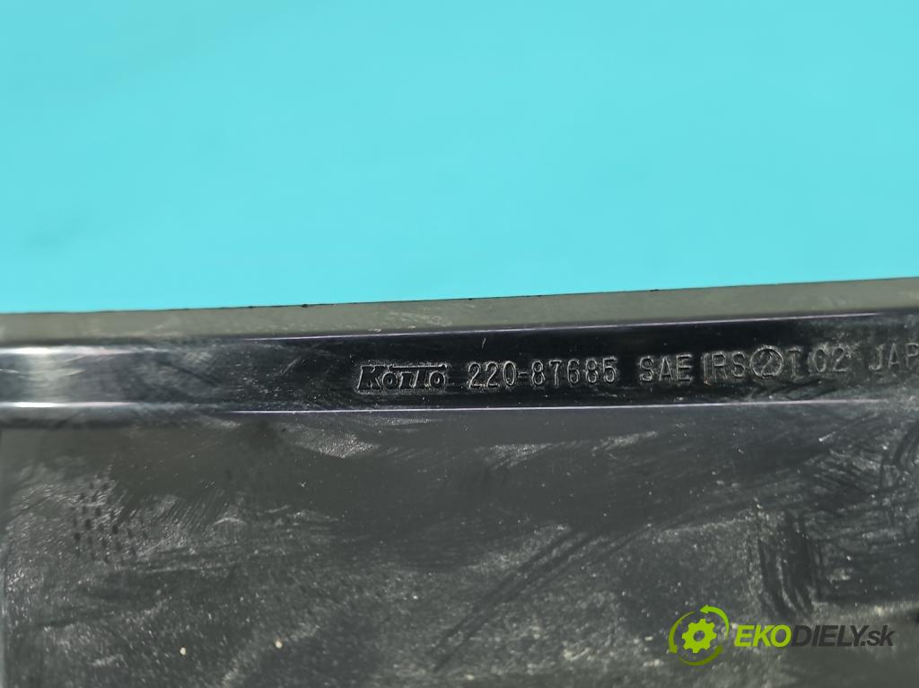 Mitsubishi Outlander I 2003-2006 2.0 16V 136 HP manual 100 kW 1997 cm3 5- svetlo / reflektor zadné ľavé 220-87685 (Kľučka dverí ostatné)