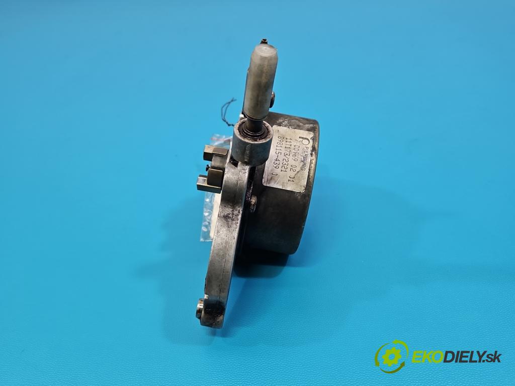 Opel Astra IV 2009-2015 1.7 cdti 125 hp manual 92 kW 1686 cm3 5- čerpadlo vákuum 898115-4390