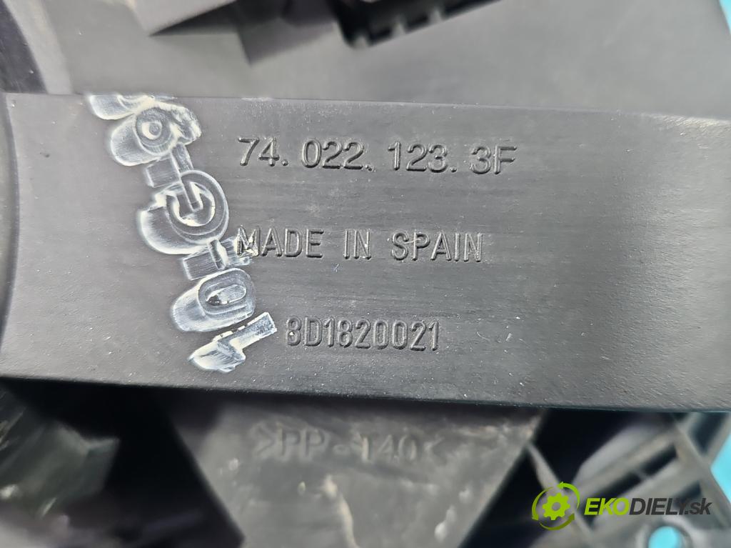 Vw Passat B5 1995-2005 1.9 tdi 90 hp manual 66 kW 1896 cm3 4- ventilátor vzduchu 8D1820021