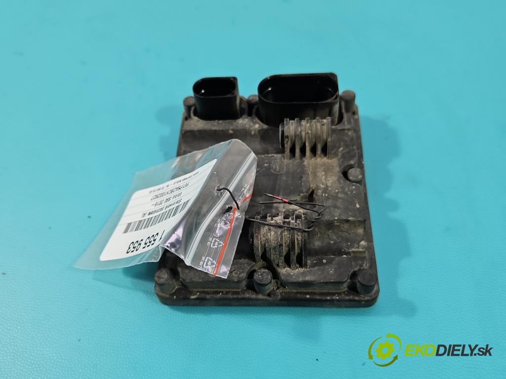 Volvo S90 II 2016- 2.0 T 320KM automatic 235 kW 1969 cm3 4- řídící jednotka 31380867