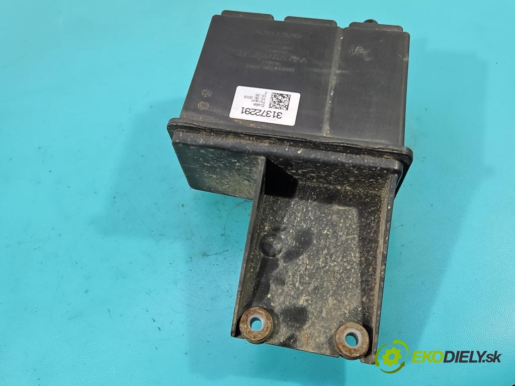 Volvo S90 II 2016- 2.0 T 320KM automatic 235 kW 1969 cm3 4- Filtr: uhlík: 31372291