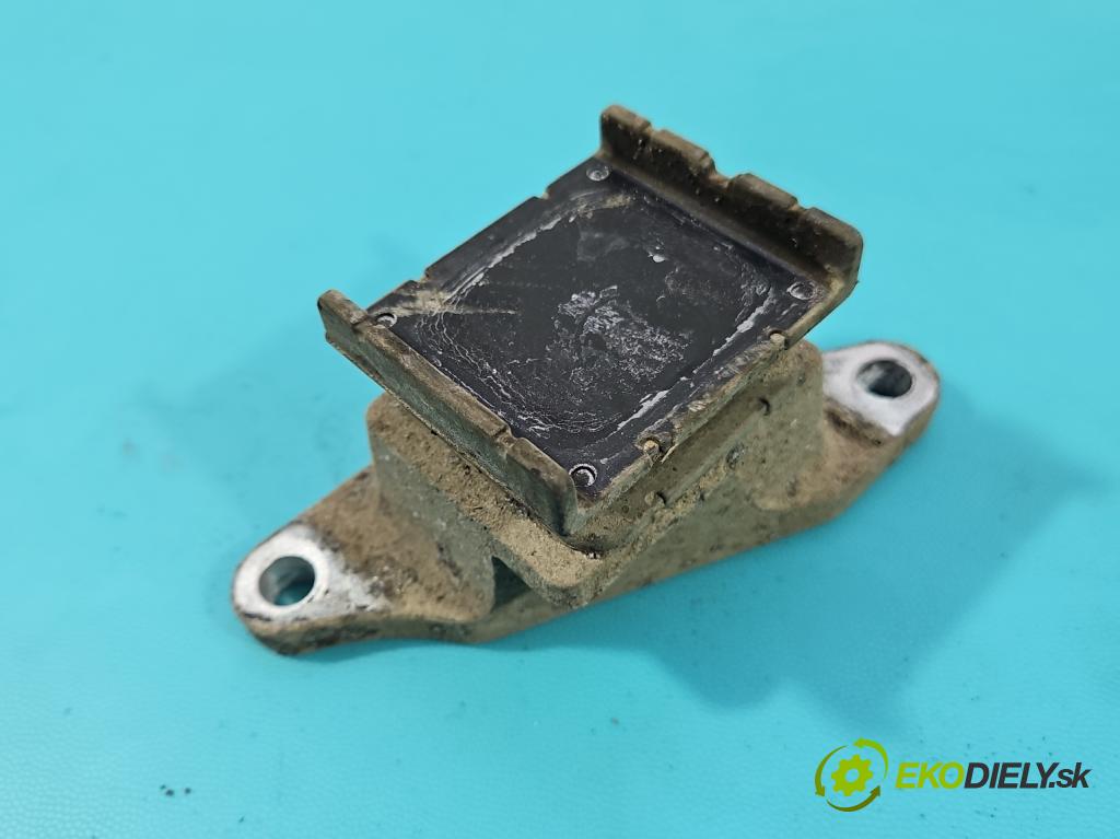 Volvo S90 II 2016- 2.0 T 320KM automatic 235 kW 1969 cm3 4- Upevnenie: 31429065