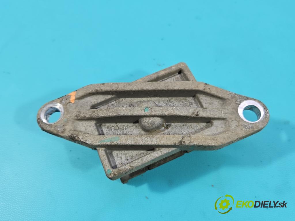 Volvo S90 II 2016- 2.0 T 320KM automatic 235 kW 1969 cm3 4- Upevnenie: 31429065