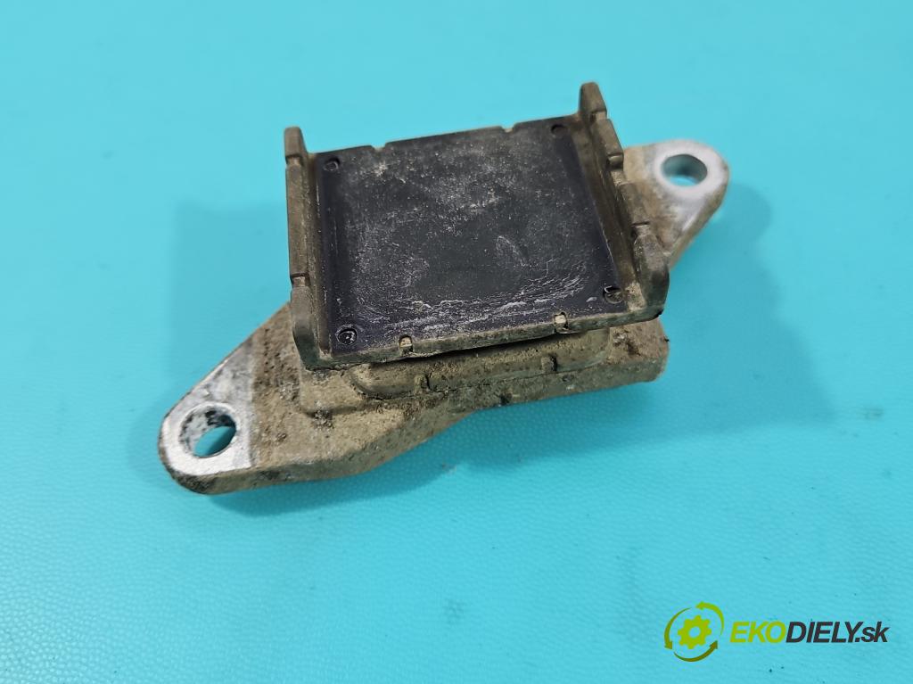 Volvo S90 II 2016- 2.0 T 320KM automatic 235 kW 1969 cm3 4- Upevnenie: 31429065