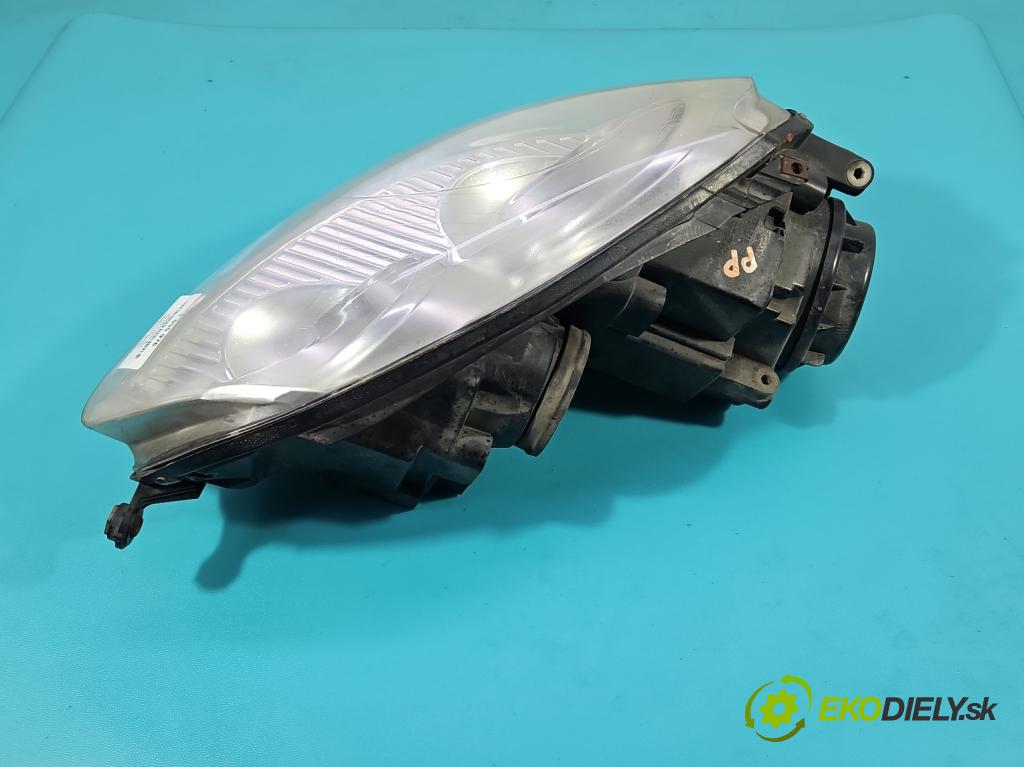 Vw Golf V 2003-2009 1.6 FSI 116 HP manual 85 kW 1598 cm3 5- Reflektor: pravý  (Svetlo predné pravé)