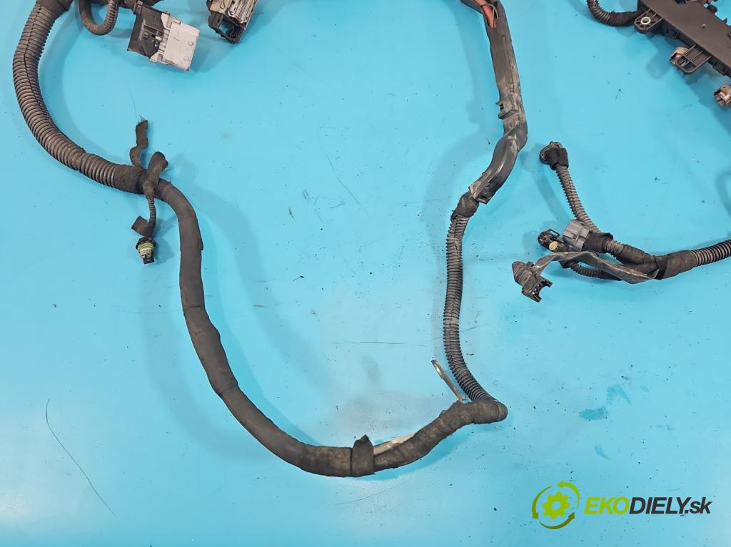 Opel Astra IV 2009-2015 1.7 cdti 125 HP manual 92 kW 1686 cm3 5- Zväzok: motora 55561591