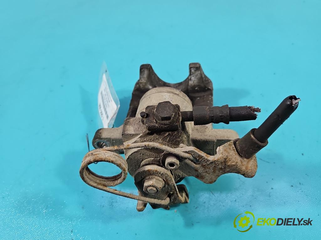 Vw Passat B5 1995-2005 1.9 tdi 90 HP manual 66 kW 1896 cm3 4- brzdič zadné pravý  (Kľučka dverí ostatné)