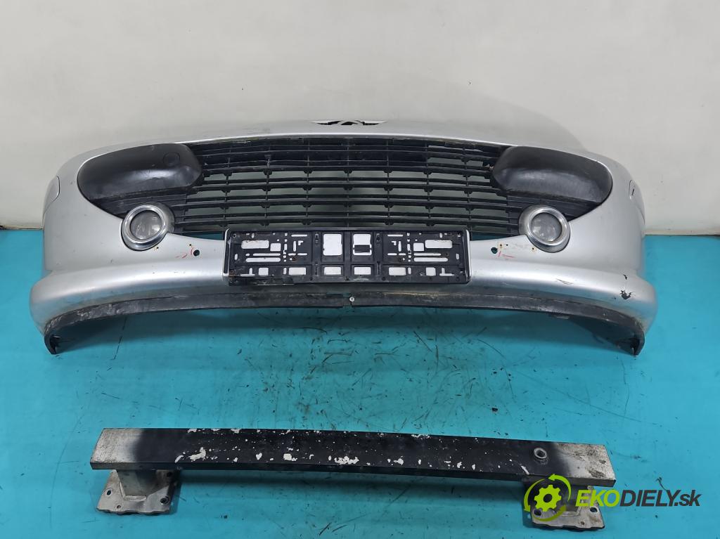 Peugeot 307 1.6 hdi 109 HP manual 80 kW 1560 cm3 5- nárazník predné  (Kľučka dverí ostatné)