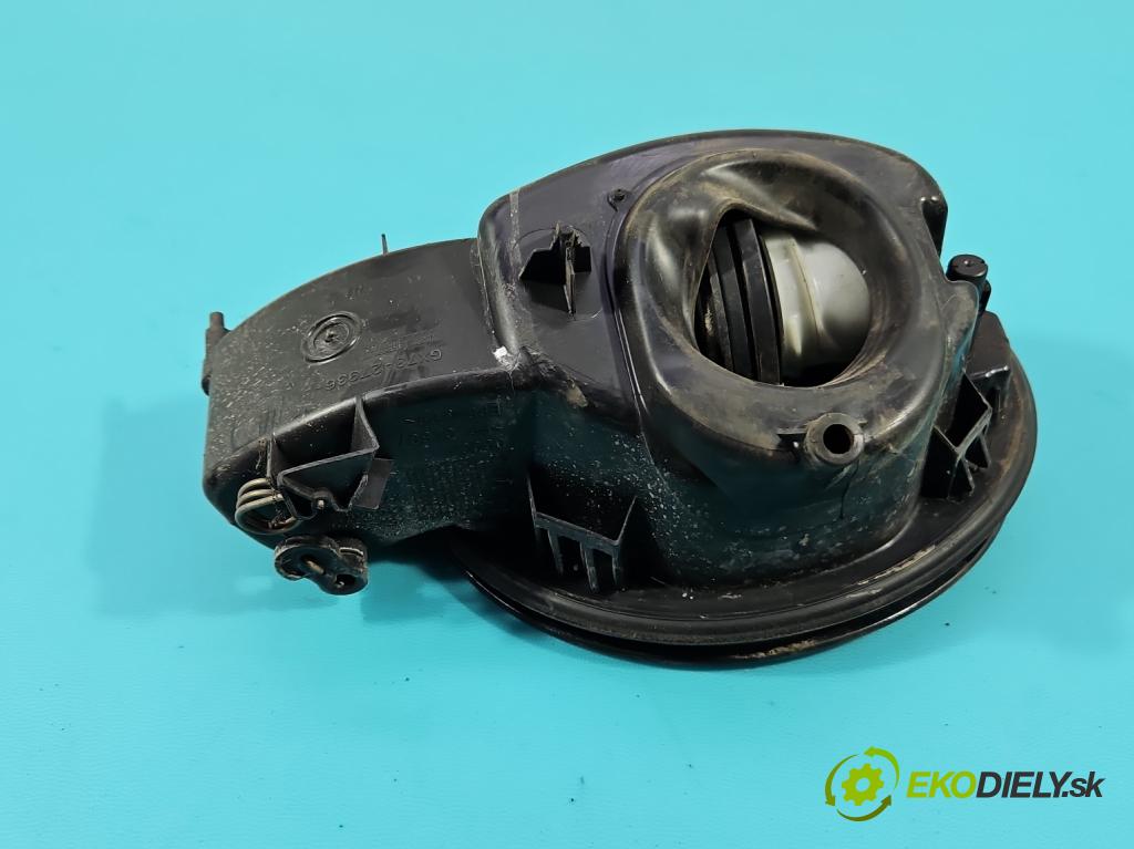 Jaguar XF II X260 2015- 3.0 V6 340KM: automatic 250 kW 2995 cm3 4- Klapka nádrže palivo  (Kľučka dverí ostatné)