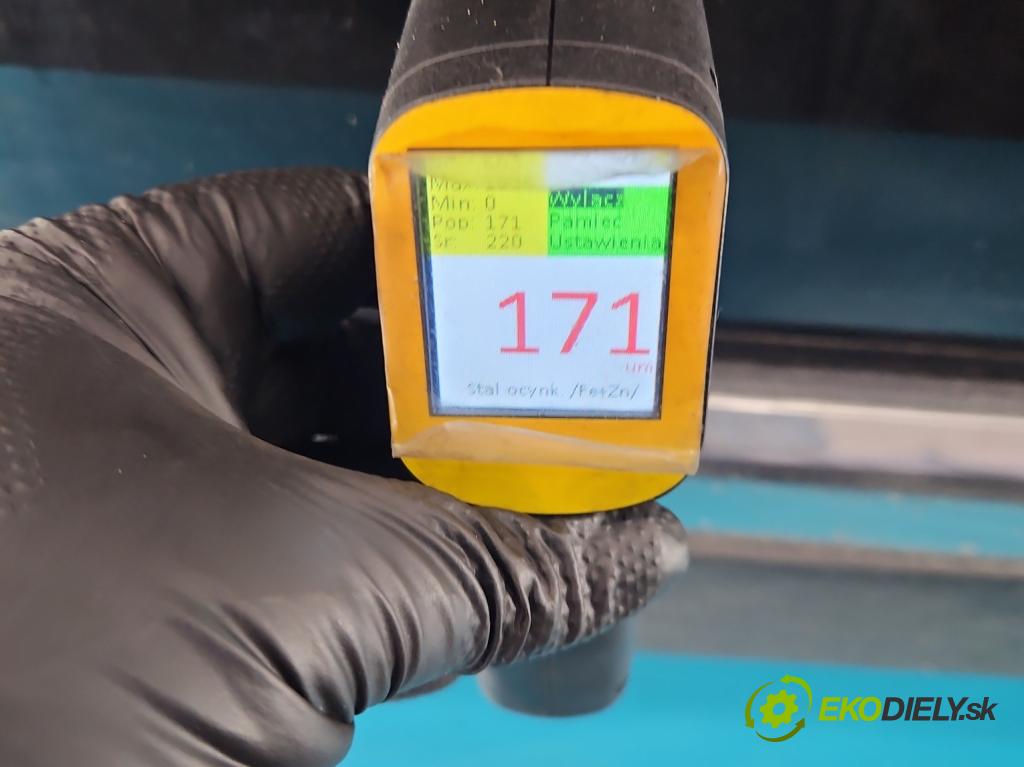 Peugeot 3008 II 2016-2023 1.5 hdi 131 hp automatic 96 kW 1499 cm3 5- dveře přední pravé  (Klika dveří ostatní)