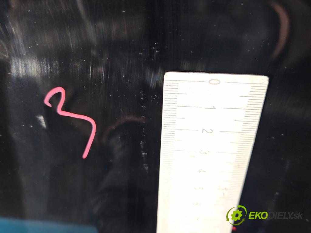 Peugeot 3008 II 2016-2023 1.5 hdi 131 hp automatic 96 kW 1499 cm3 5- dveře přední pravé  (Klika dveří ostatní)