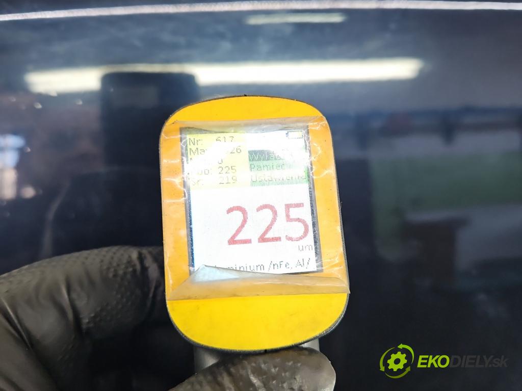 Land rover Range Rover sport I L320 3.6 TD V8 272 HP automatic 200 kW 3628 cm3 5- kapota predná