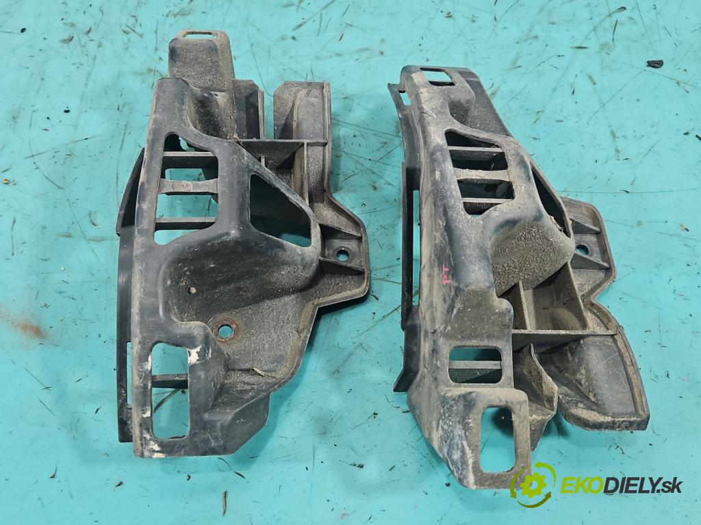 Land rover Range Rover sport I L320 3.6 TD V8 272 hp automatic 200 kW 3628 cm3 5- nárazník zadní  (Klika dveří ostatní)