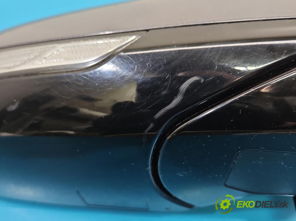 Kia Niro I 2016-2022 1.6 GDI 105 hp automatic 77 kW 1580 cm3 5- zpětné zrcátko pravé  (Klika dveří ostatní)