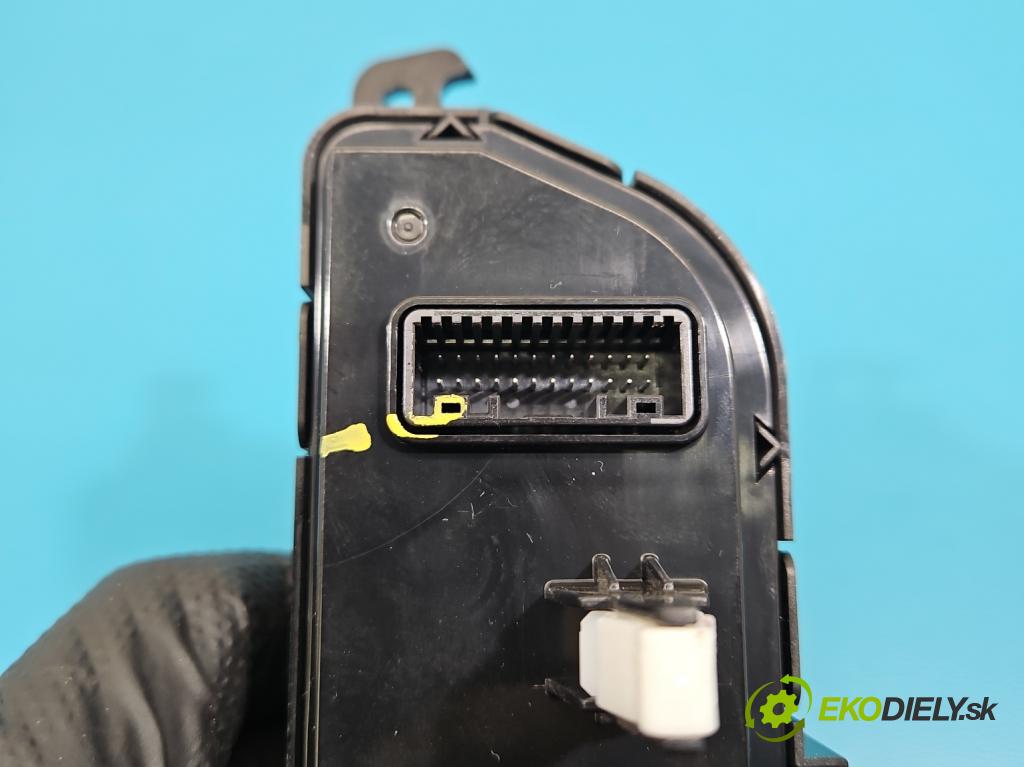 Kia Niro I 2016-2022 1.6 GDI 105 HP automatic 77 kW 1580 cm3 5- panel kúrenia 97250G5330