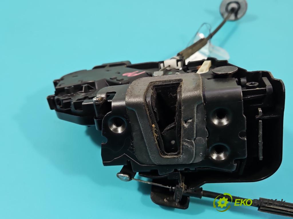 Land rover Range Rover sport I L320 3.6 TD V8 272 HP automatic 200 kW 3628 cm3 5- zámok predné pravý FQJ000207