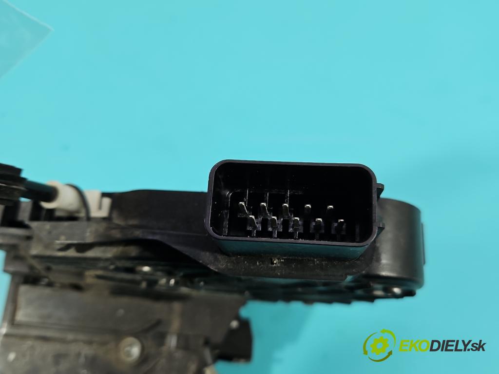 Land rover Range Rover sport I L320 3.6 TD V8 272 HP automatic 200 kW 3628 cm3 5- zámok predné pravý FQJ000207