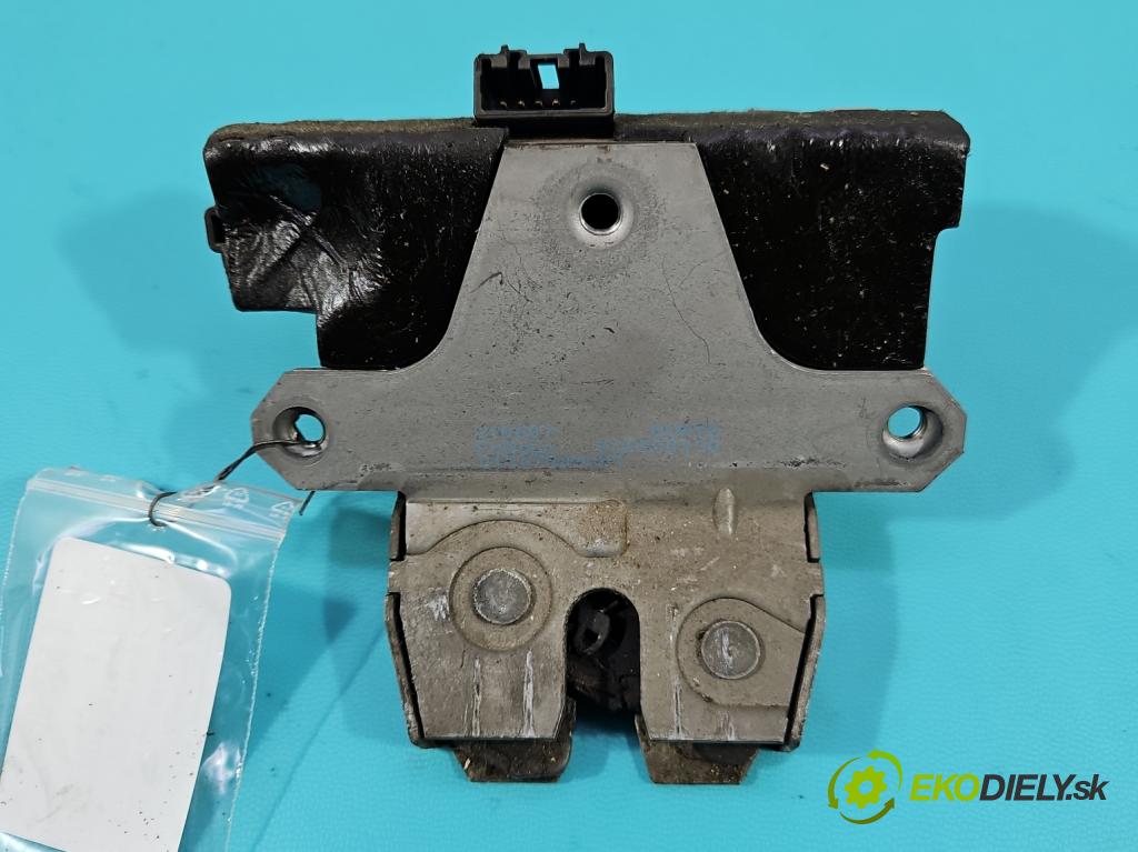 Land rover Range Rover sport I L320 3.6 TD V8 272 HP automatic 200 kW 3628 cm3 5- zámok kufrové dvere zadné 