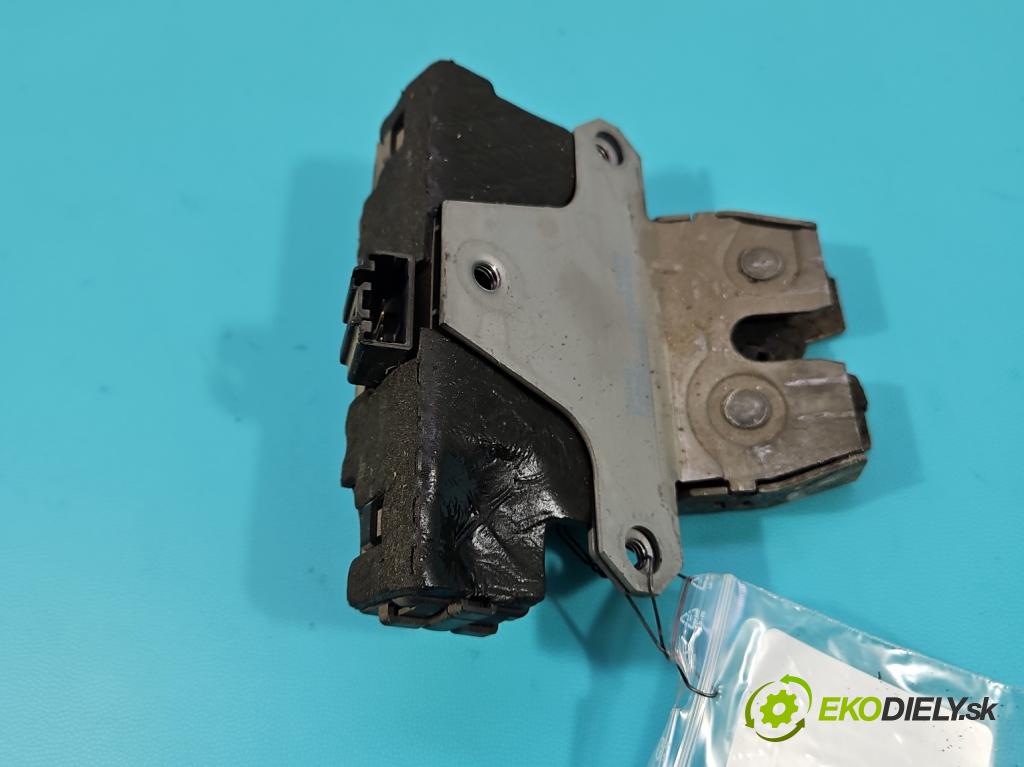 Land rover Range Rover sport I L320 3.6 TD V8 272 HP automatic 200 kW 3628 cm3 5- zámok kufrové dvere zadné