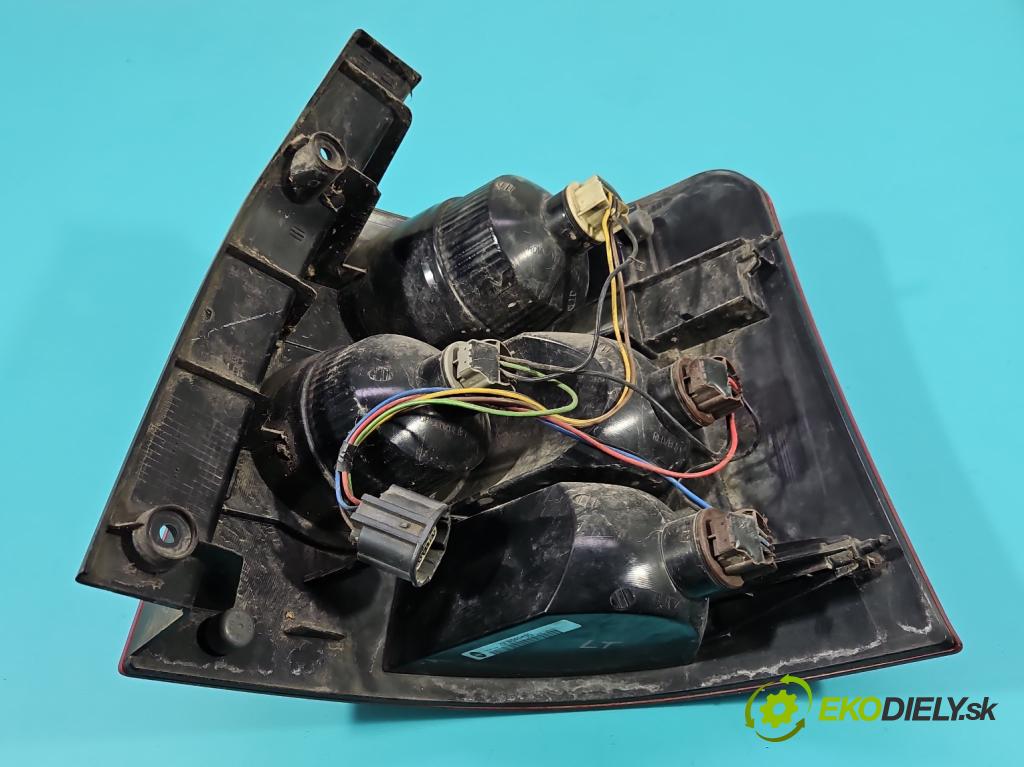 Land rover Range Rover sport I L320 3.6 TD V8 368DT 272 hp automatic 200 kW 3628 cm3 5- světlo zadní levé XFB500430 (Klika dveří ostatní)