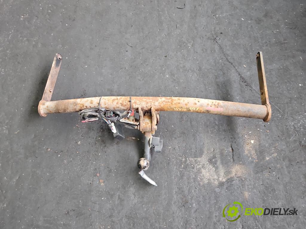 Vw Golf V 2003-2009 1.6 FSI 116 HP manual 85 kW 1598 cm3 5- Hák: vlečení:  (Ťažné zariadenie)