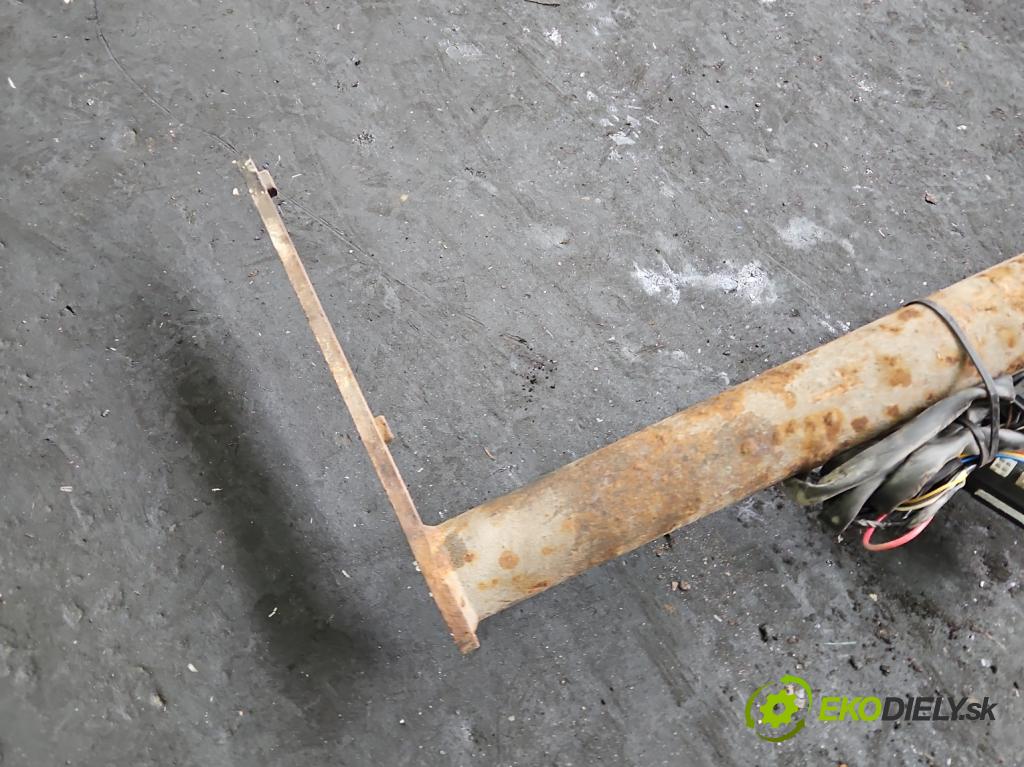 Vw Golf V 2003-2009 1.6 FSI 116 HP manual 85 kW 1598 cm3 5- Hák: vlečení:  (Ťažné zariadenie)