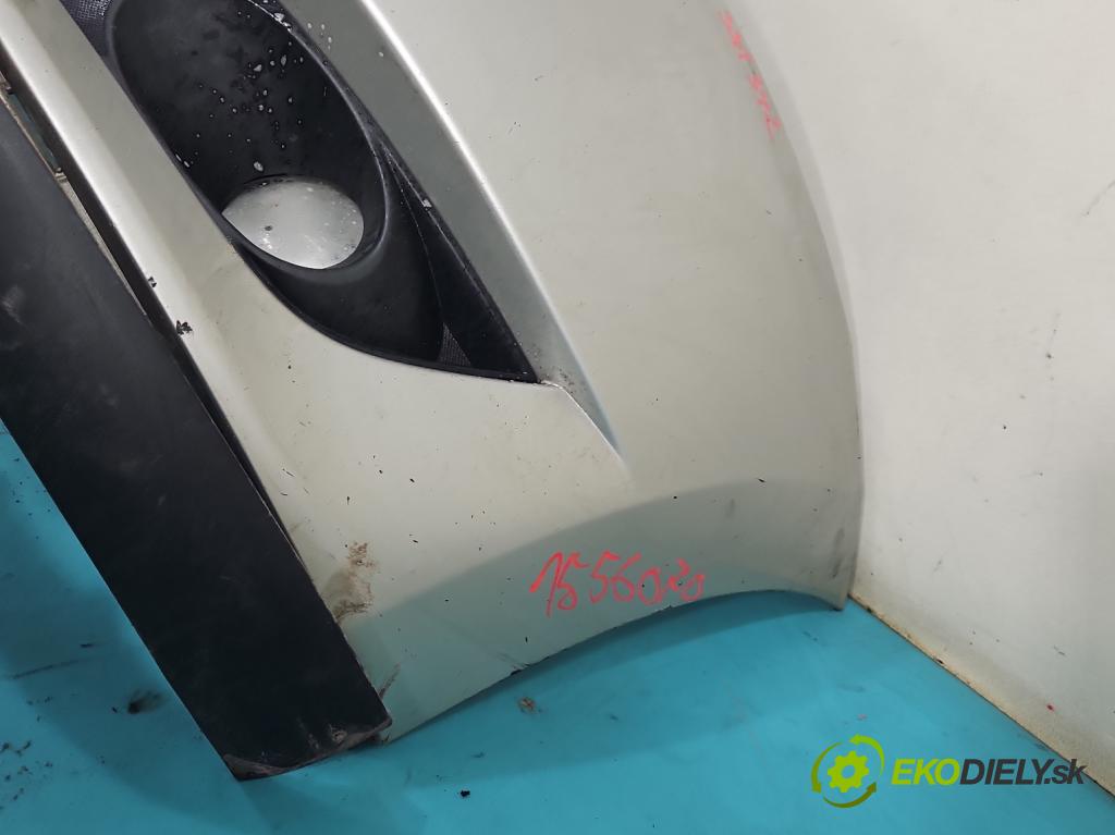 Toyota Auris I 2006-2013 2.0 D4D 126 HP manual 93 kW 1998 cm3 5- nárazník predné  (Kľučka dverí ostatné)