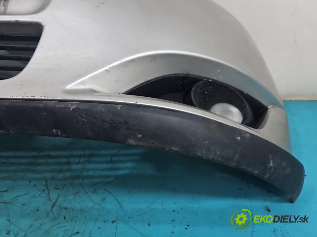 Toyota Auris I 2006-2013 2.0 D4D 126 HP manual 93 kW 1998 cm3 5- nárazník predné  (Kľučka dverí ostatné)